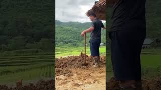 The single mother faces challenges while cleaning up after the flood to stabilize her life: Part 2