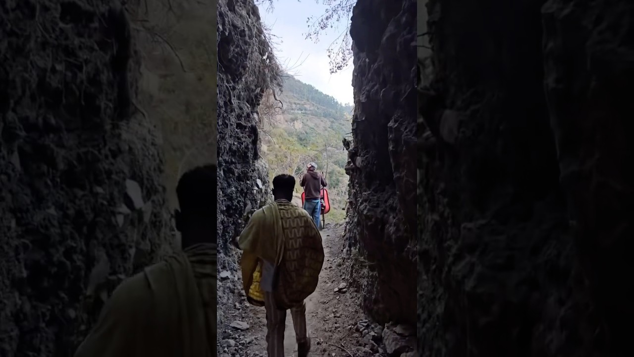 Mining wello opal in Ethiopia ✨ 