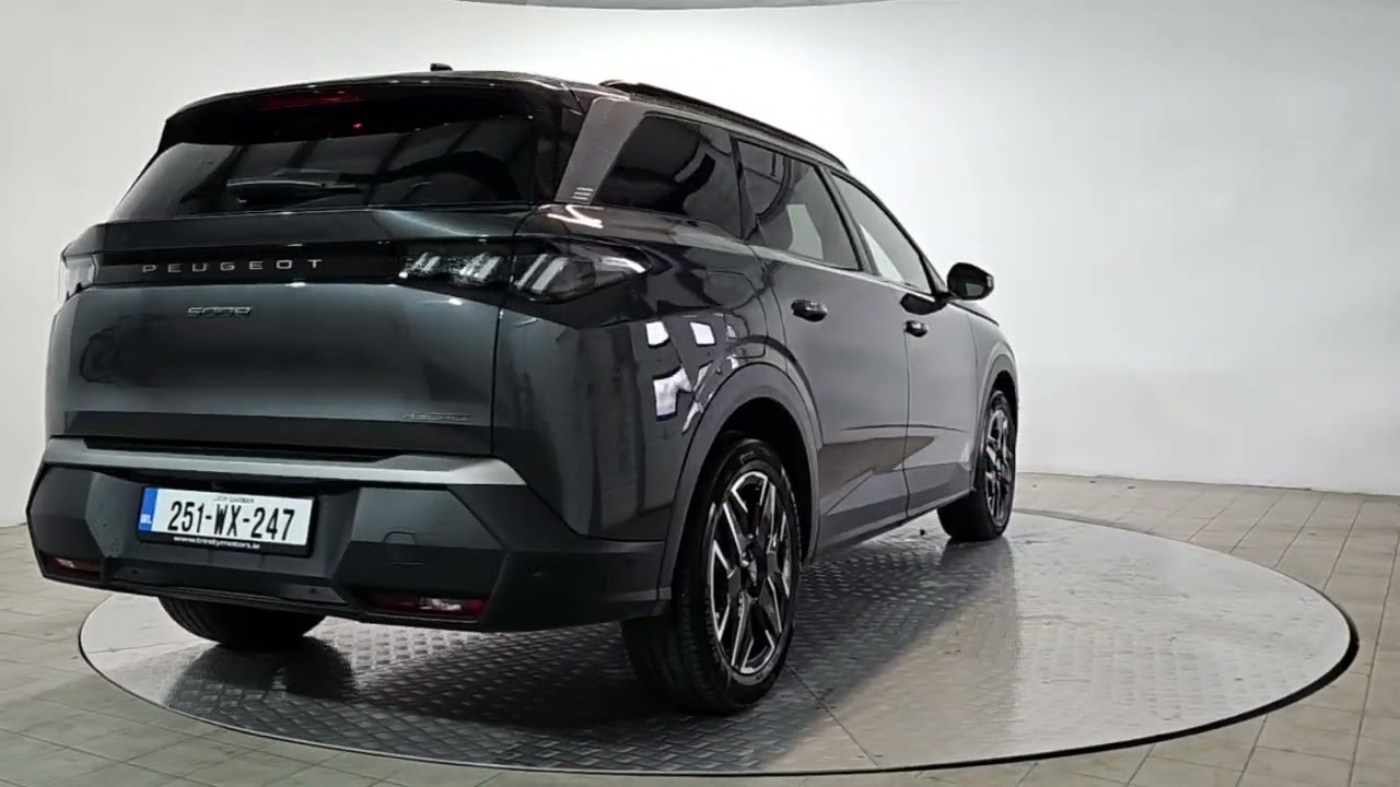 251WX247 - 2025 Peugeot 5008 1.2 Hybrid 136bhp E-DCS6 Allure - 7 Seater, Vo...