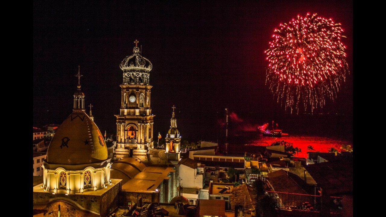 Puerto Vallarta by Larry Long