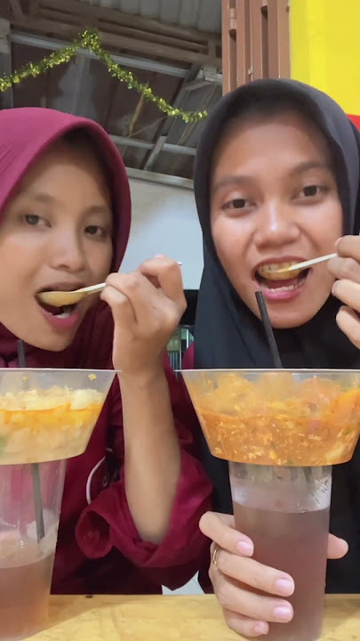 Eat seblak and baso aci from Boci Buffet, it's that delicious, please😜 #fyp #basoaci #snacks #seblak