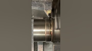 How to fresh threads in lathe machine #machinary #lathemachine #automobile #machineshop