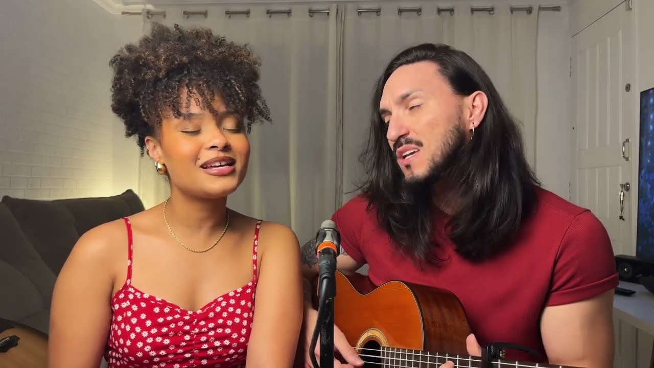 Como é grande o meu amor por você -  Roberto Carlos • Camomilá