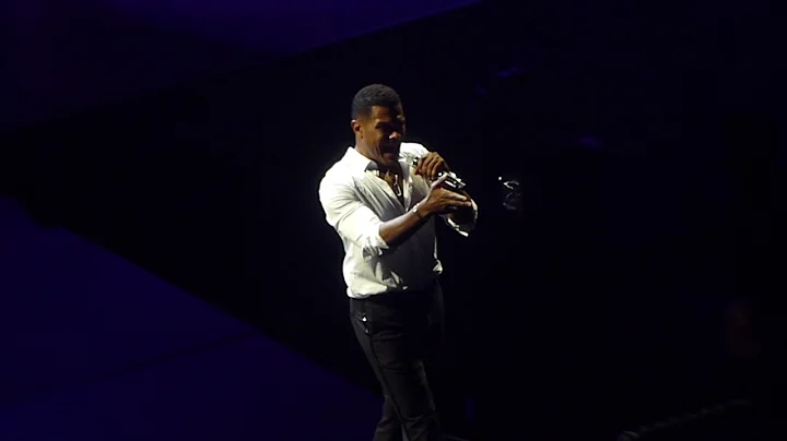 Maxwell - "Fortunate" - Live @ Wells Fargo Center ...