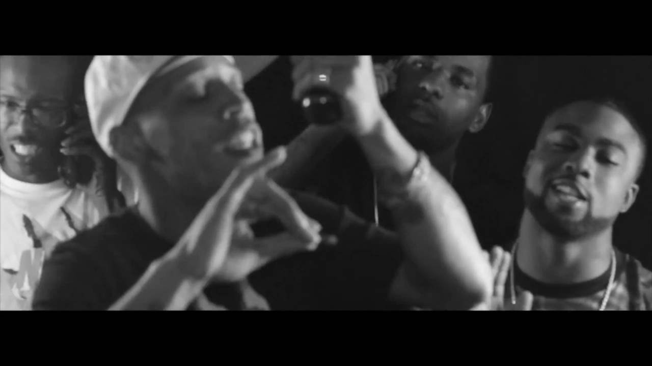 MONEY BOY AKA RED - "LEAVE ME ALONE" (Official Video) HD Directed By: Soupastar Filmz auf YouTube ansehen MONEY BOY AKA RED - "LEAVE ME ALONE" (Official Video) HD Directed By: Soupastar Filmz auf YouTube ansehen