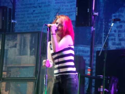 Paramore - Decode (Live in WInnipeg July 13, 2009) - view from the Pit