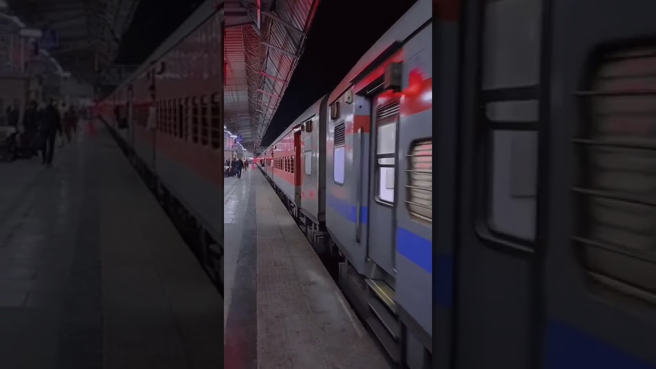 Mai Ja Raha Hu Yahase Status/Train Status/SR Views