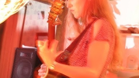 Happy Rhodes live - "And Dream Of Sheep" (Kenosha version)