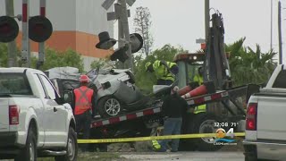 Pompano Beach Students Cope With Loss Of Classmates Killed In Crash