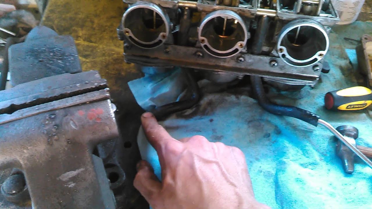 Yamaha 850 carb cleaning - YouTube