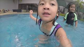 Lifia Niala Liburan Asik Berenang di Kolam Renang - Vlog #2