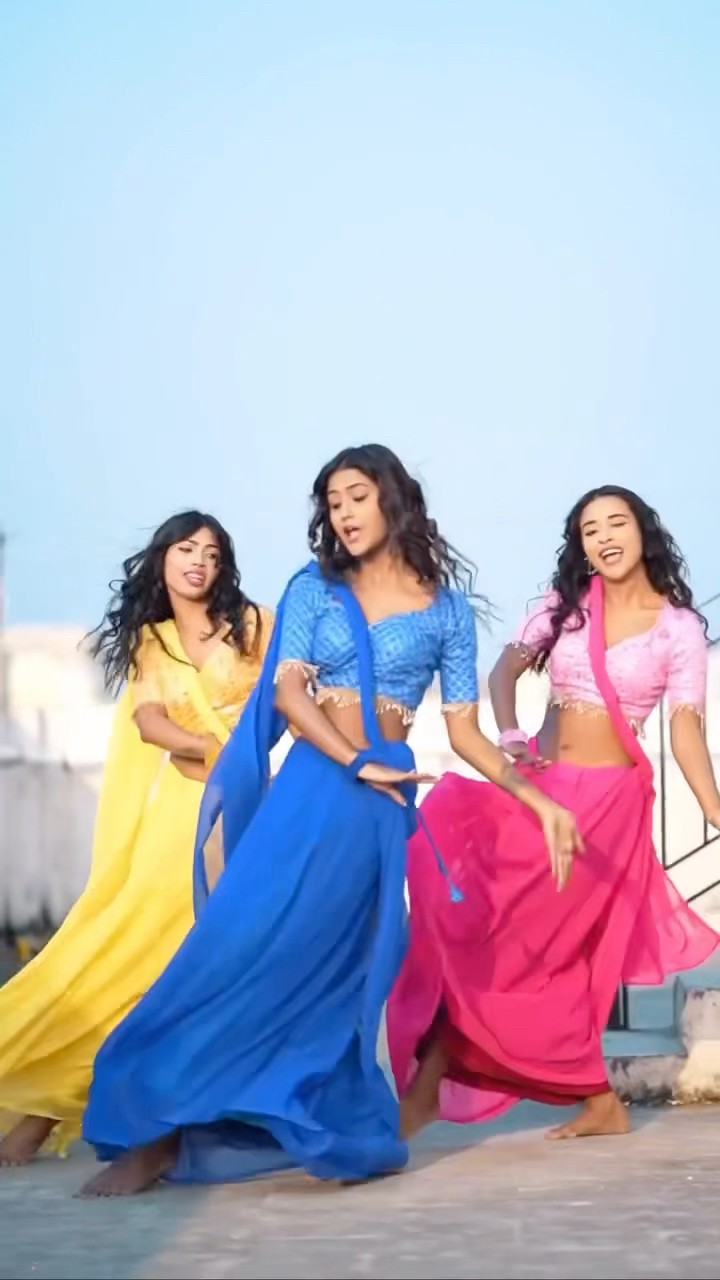 Sadiya Pa Dalab Nazariya #bhojpuri #shivanisinghnewsong #dance #shivanisinghsong #music #सड़िया