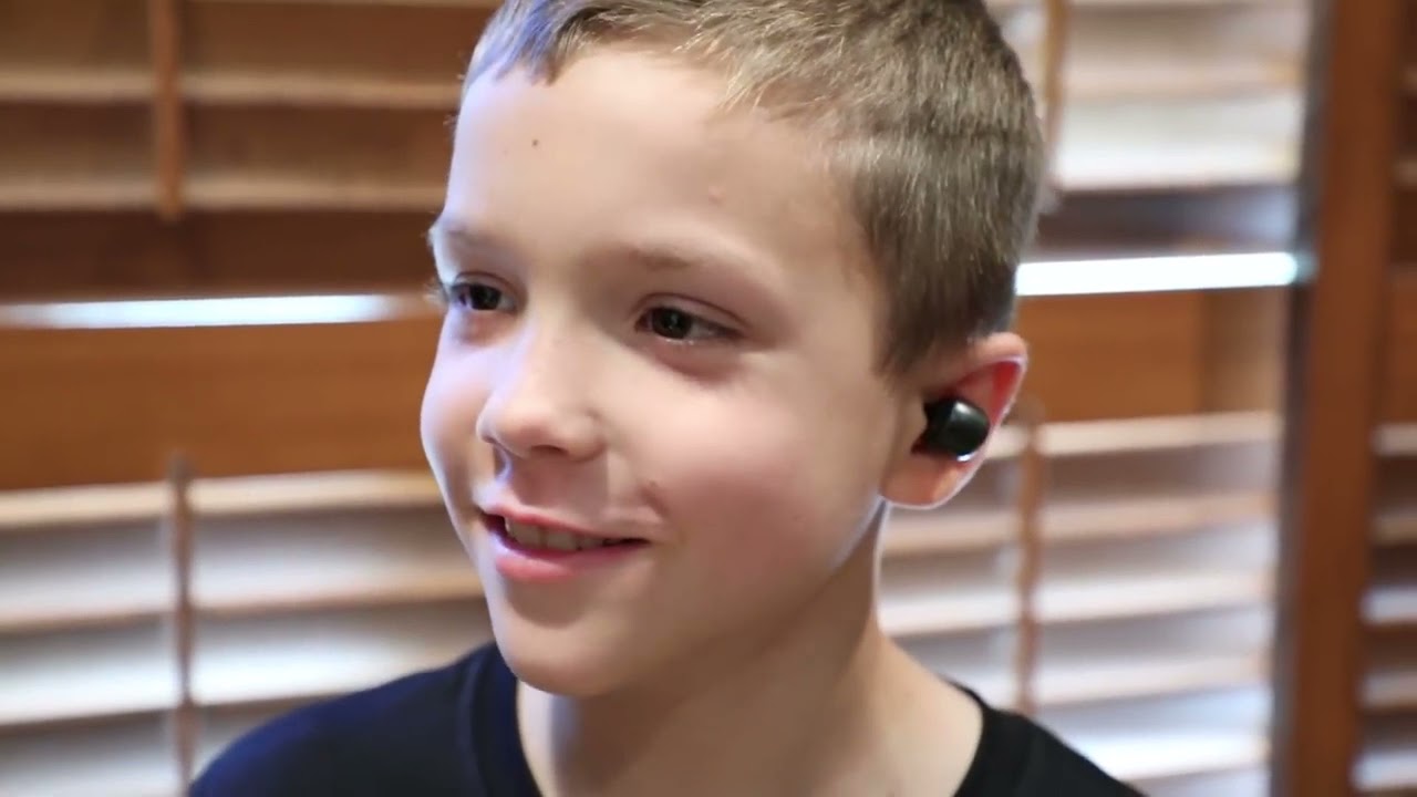 Twin Toys! Nerf Battle Hello Neighbor Box Fort The Rise of Beezelbub