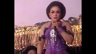 Caping Gunung Jenggleng Lusy Brahman Lawak Percil & Kuntet di nduk - nduk-i Ebrot-ee