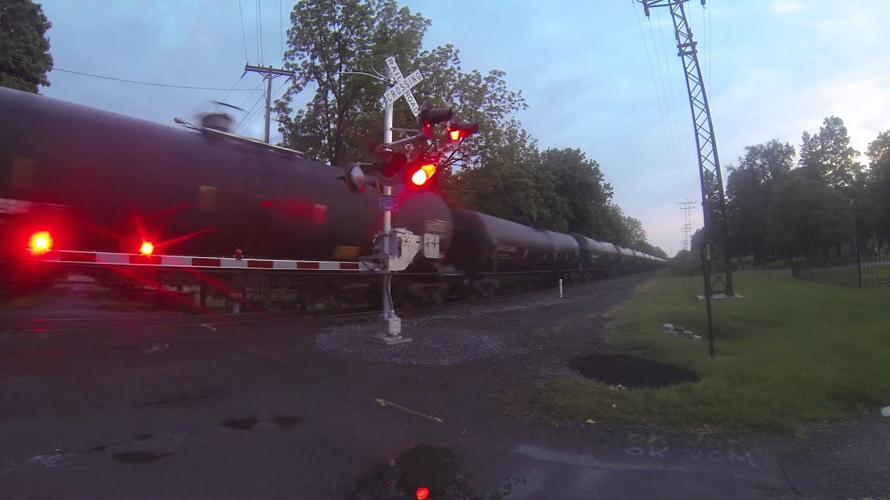 CP 8544, 8891 pass brand new crossing gate (CP 609)