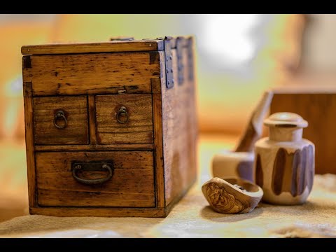 古い木箱／木のコーヒー茶筒／すり鉢＆すりこぎ。小物入れ／スパイスボックス