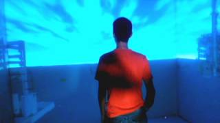 Gestual navigation interaction for CAVE environments