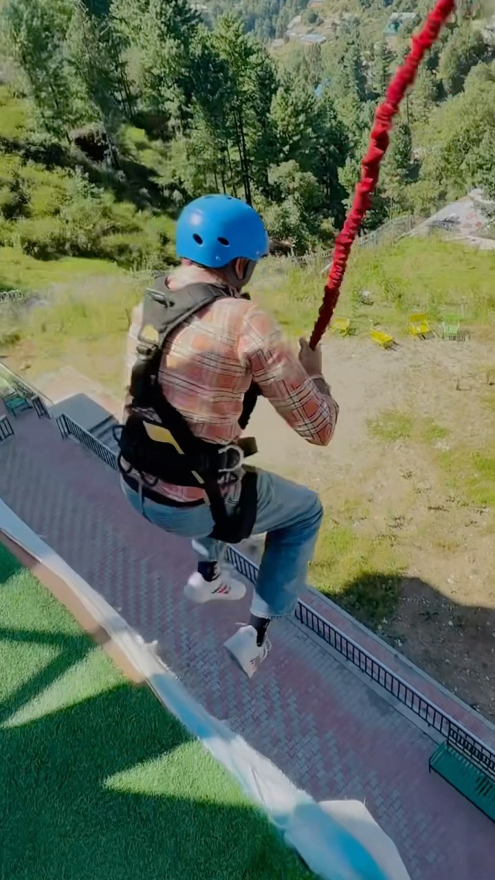 Free fall jump ? #trending #viralvideo #funny