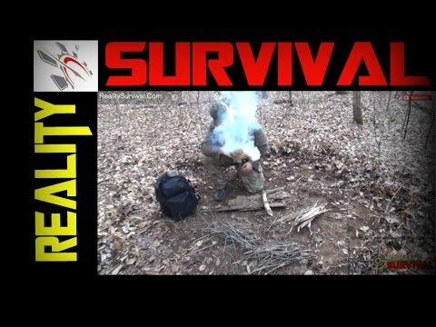 Cara Mengatur Kindling Untuk Cepat Camp Api menyala!