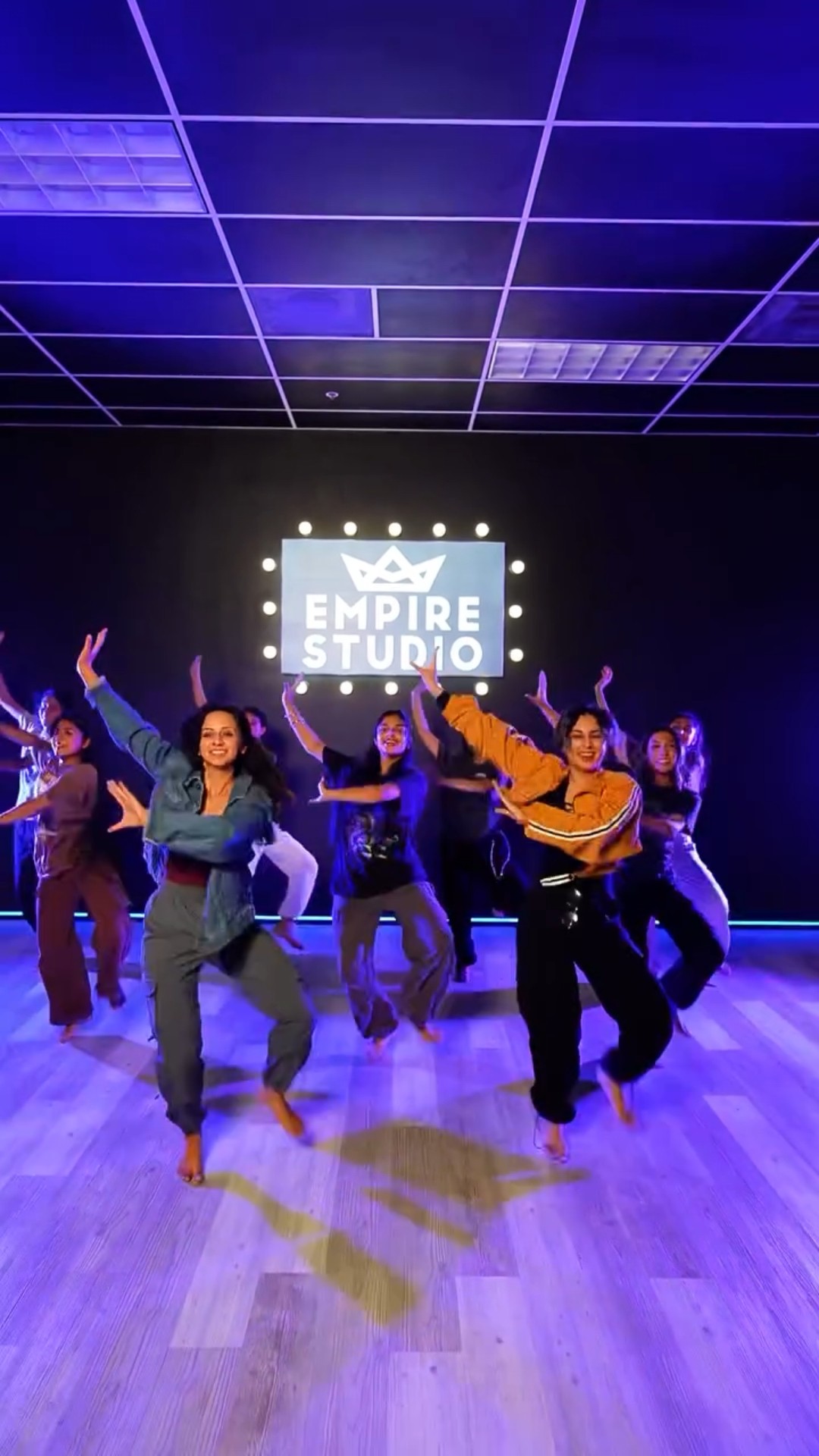Tag your girl gang and groove to #ChalKudiye! ??‍♀️ #jigra #aliabhatt #diljitdosanjh #dance