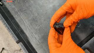 2011–2023 Chrysler 300 Key Fob Battery Replacement
