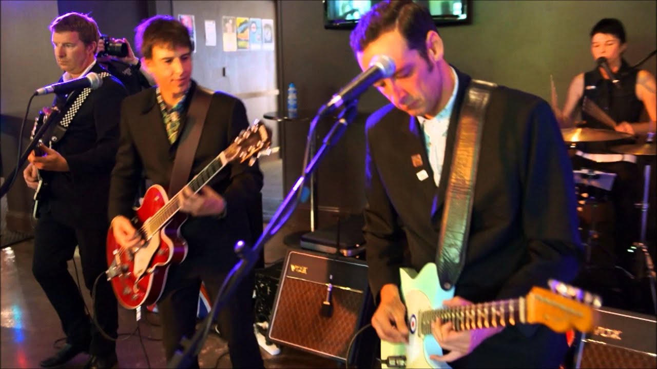 Adelaide band 'The Mod Cons' performing 'I'll Make You Happy' YouTube
