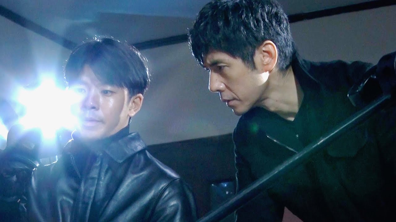 西島秀俊、仲野太賀と白戸家に極秘潜入！実はポンコツ!?スパイ