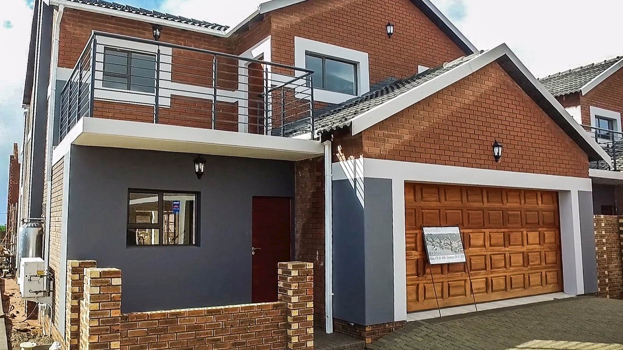 4 Bedroom Townhouse for sale in Free State | Bloemfontein | Heuwelsig |