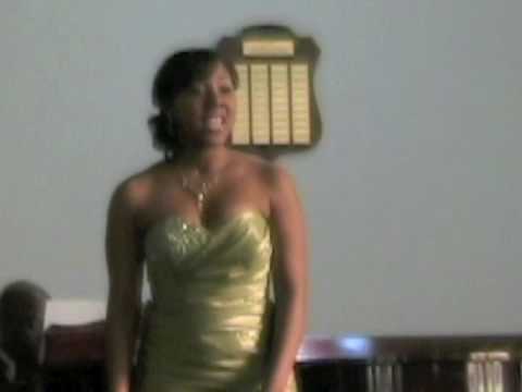 Denise Battle , Soprano sings "Wie Melodien" by Br...