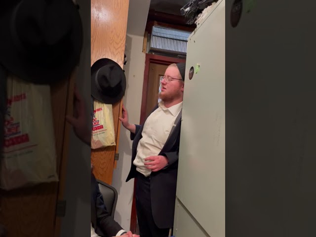 Meir Lazaroff: No Free Lunch | מאיר לזרוב: נאָ פרי לאָנטש