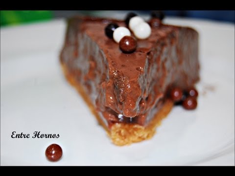 Video: Tartaletas De Chocolate Con Crema Cuajada