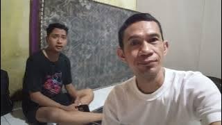 Pijat untuk menetralkan otot dan urat saraf yang tegang