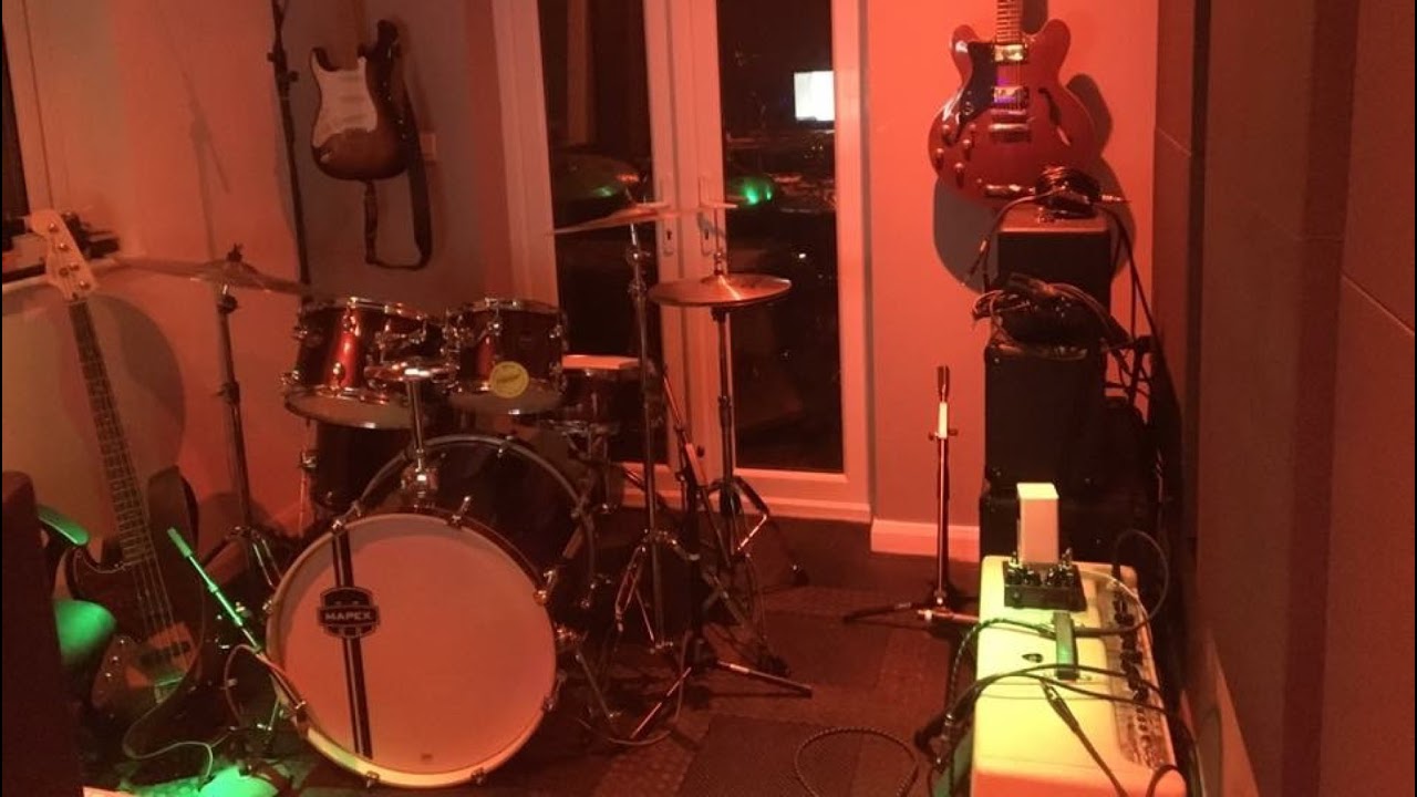 Raven Studios Live Stream