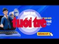 Nhiều cảnh sát và xe biển xanh xuất hiện tại nhà của Huấn Hoa Hồng