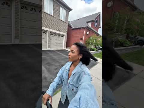 Walking past one of my old homes 🥹 Yall remember this house? #ytshorts #vlogger