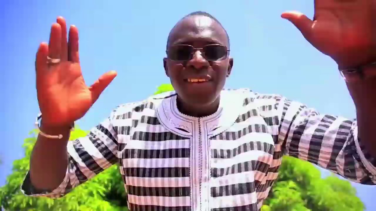 OUSSOU NDIOL -  LAYANAME SERERES (Clip)