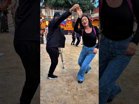 Así se baila la cumbia Sonidera Con La Conga