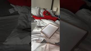 Offset - His Wife Cardi B Surprised And Kissing Him