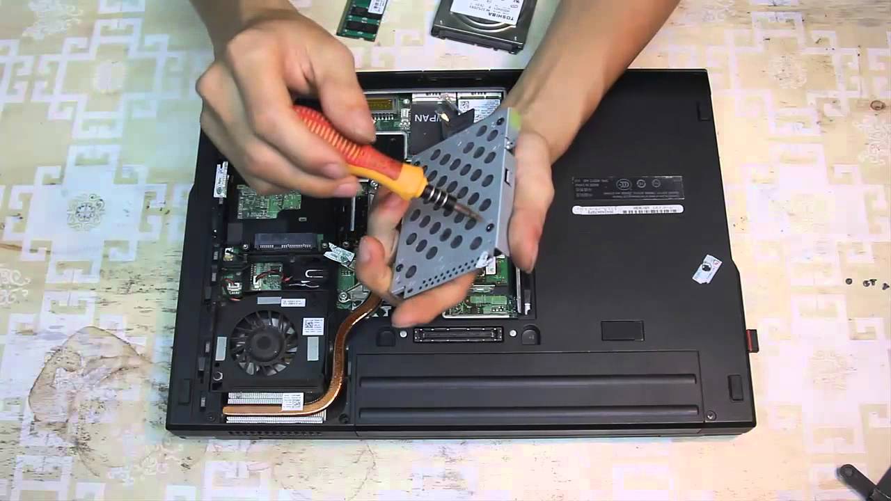 Hướng dẫn thay ổ cứng & ram cho laptop – Dell E5500