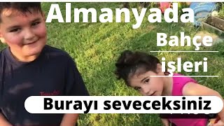Almanya’daki hobi bahçemizin çimlerini biçtim /seramın içindeki sebzeleri suladım