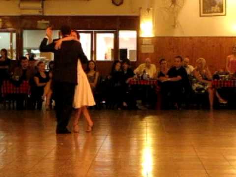 Tango milonguero - Roberta Erba y Marco Gallizioli - Milonga la Baldosa a Buenos Aires