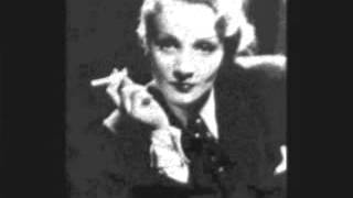 Marlene Dietrich - Lili Marlene - English Version \