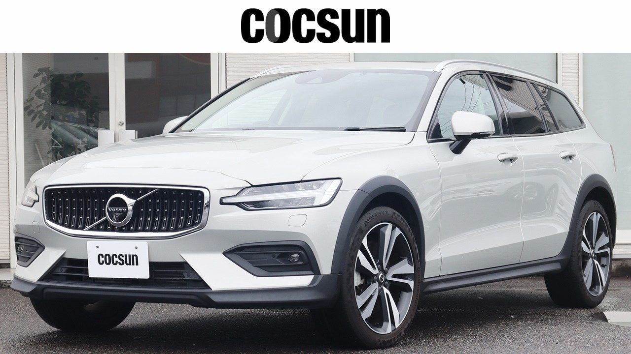 ボルボ V60クロスカントリー T5 AWD プロ バーチライトメタリック 新着