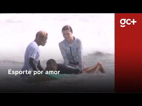 Projeto Maré Azul oferece aulas de surf para crianças autistas na capital