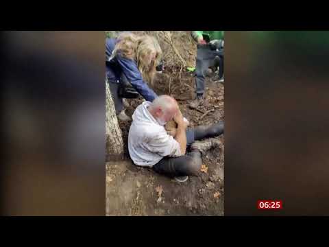 Missing dog stuck in fox hole reunited with owner (UK) - BBC News - 29th November 2019