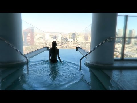 GayTravel: Palms Casino Resort Las Vegas (Suites Tour & Ghostbar)