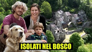 LA FAMIGLIA che VIVE in un BORGO ABBANDONATO nel BOSCO  thepillow