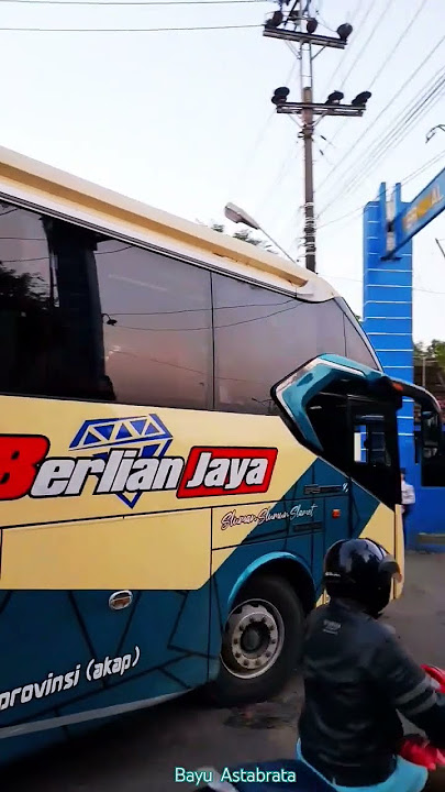 BUS BERLIAN JAYA - SUITES COMBI - SEAT DEPAN EXECUTIVE - SEAT BELAKANG SLEEPER #berlianjaya