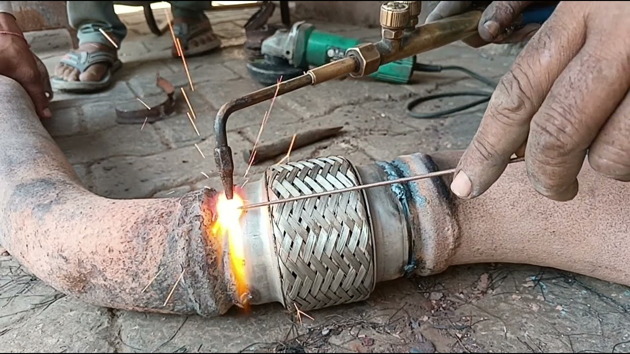 #ट्रक #साइलेंसर #फिल्टर #लगाया #गैस #वेल्डिंग #किया #लाखेरी