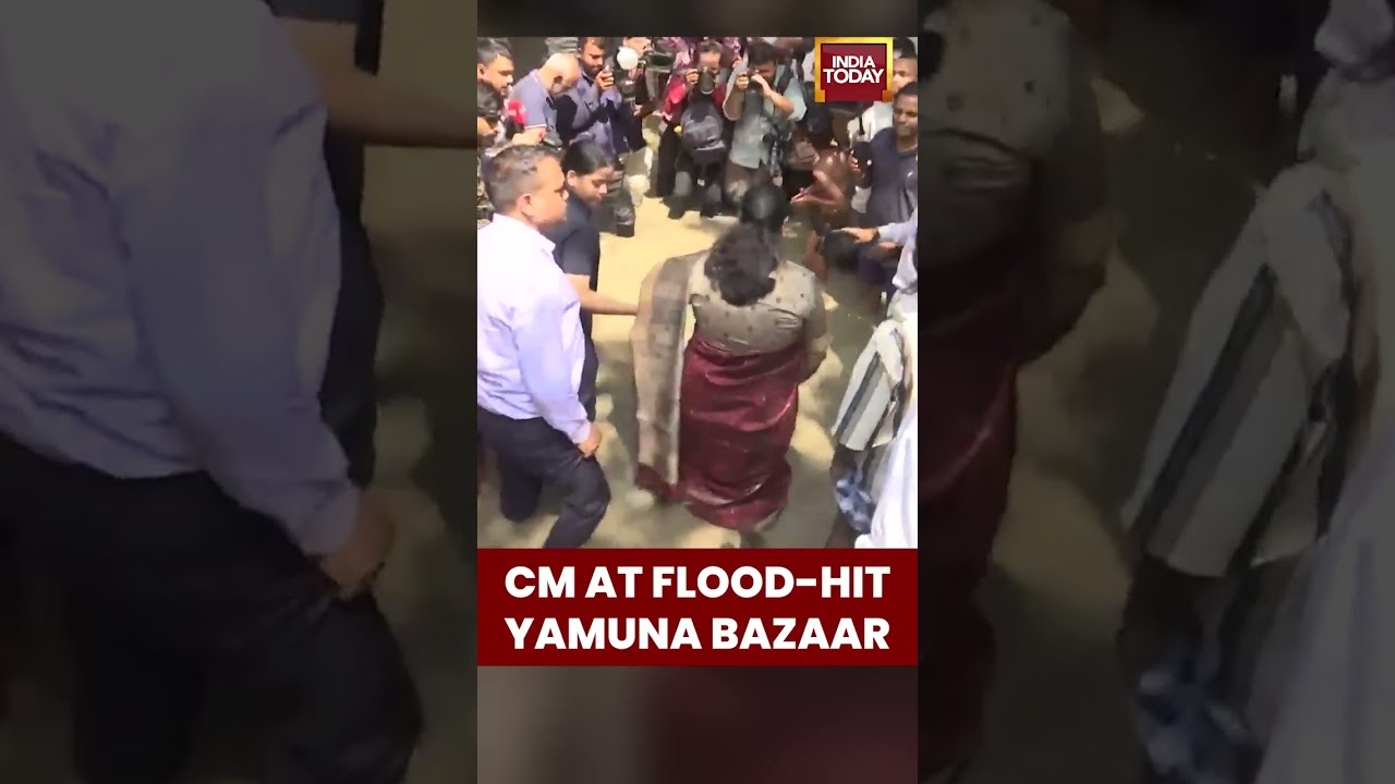 CM Rekha Gupta At Flood Hit Yamuna Bazaar | 